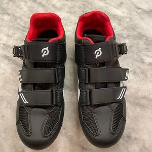 Pelaton bike shoes. Worn less than ten times. Women’s size 10, men’s size 8.